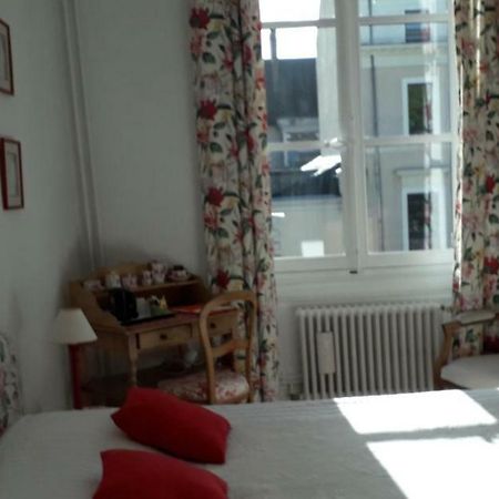 Chambre D'Hotes Marchand Angers Exteriör bild