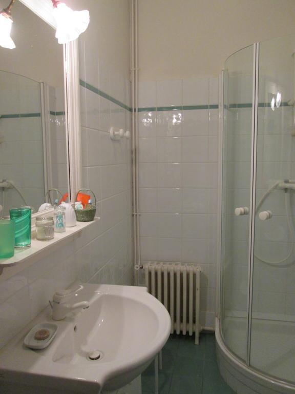 Chambre D'Hotes Marchand Angers Rum bild